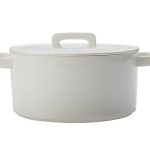 Kitchen Style - Maxwell & Williams Round Casserole 2.6L White Gift Boxed - Casseroloes