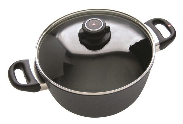 Kitchen Style - Swiss Diamond XD 24x11cm Induction casserole with lid 5.2 litre - Cookware